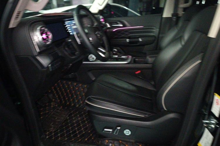 Used Tank 300 2023 City Edition 2.0T—Stylish as Ever Left Front Seat