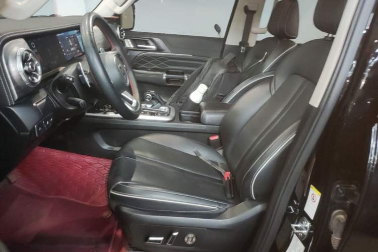 Used Tank 300 2023 Off-Road Edition 2.0T Conqueror Left Front Seat