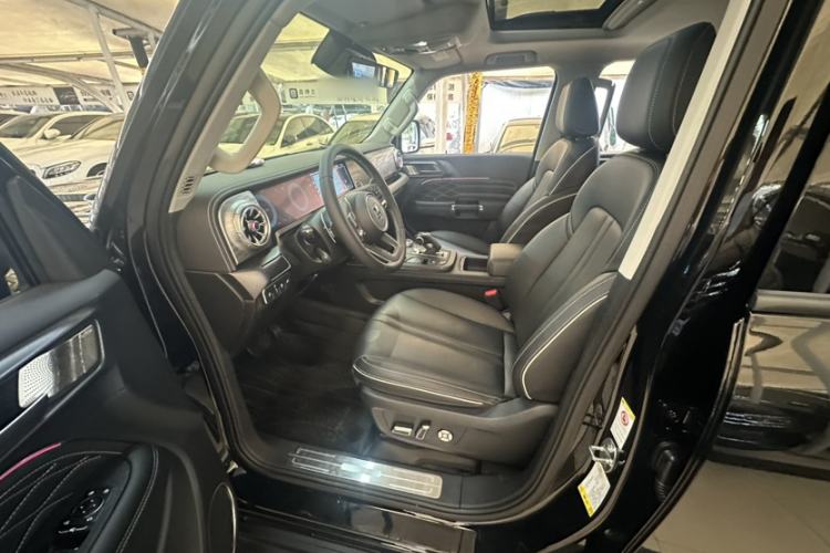 Used Tank 300 2023 Off-Road Edition 2.0T Conqueror Left Front Seat