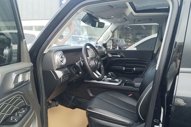 Used Tank 300 2023 City Edition 2.0T—Stylish as Ever Left Front Seat