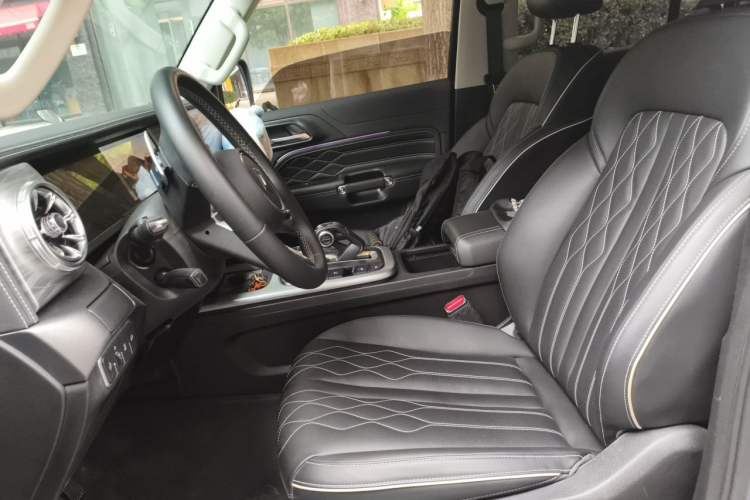 Used Tank 300 2023 Off-Road Edition 2.0T Challenger Left Front Seat