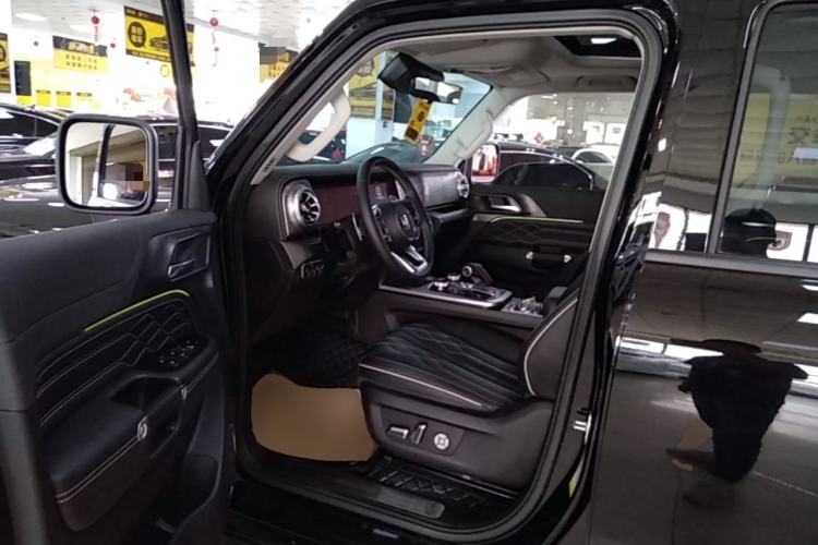 Used Tank 300 2023 Off-Road Edition 2.0T Challenger Left Front Seat