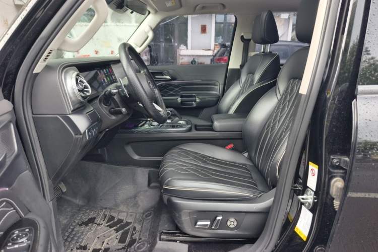 Used Tank 300 2023 Off-Road Edition 2.0T Challenger Left Front Seat