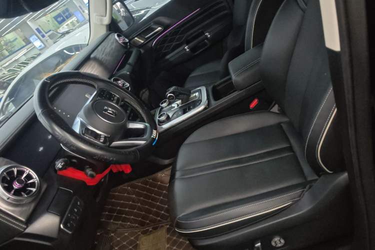 Used Tank 300 2023 City Edition 2.0T—Stylish as Ever Left Front Seat