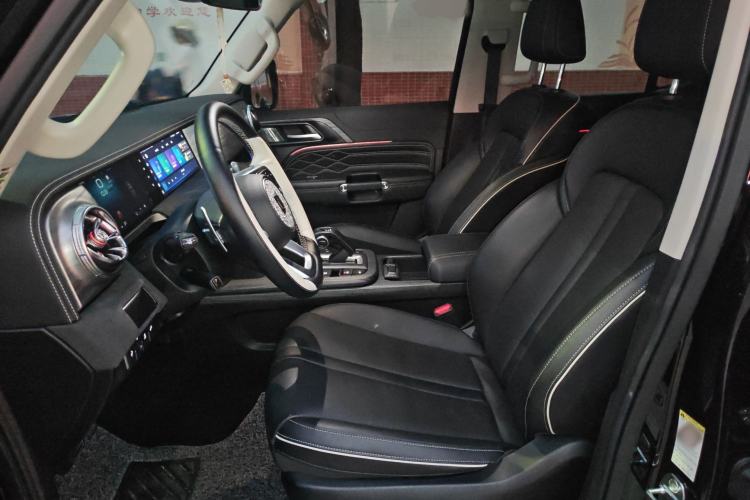Used Tank 300 2023 City Edition 2.0T—Stylish as Ever Left Front Seat