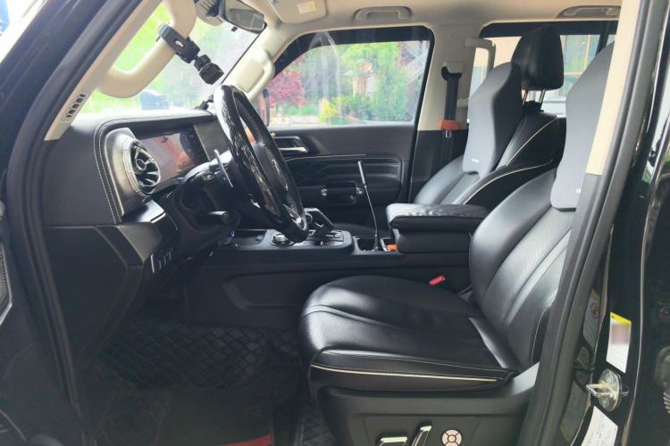 Used Tank 300 2023 Off-Road Edition 2.0T Conqueror Left Front Seat
