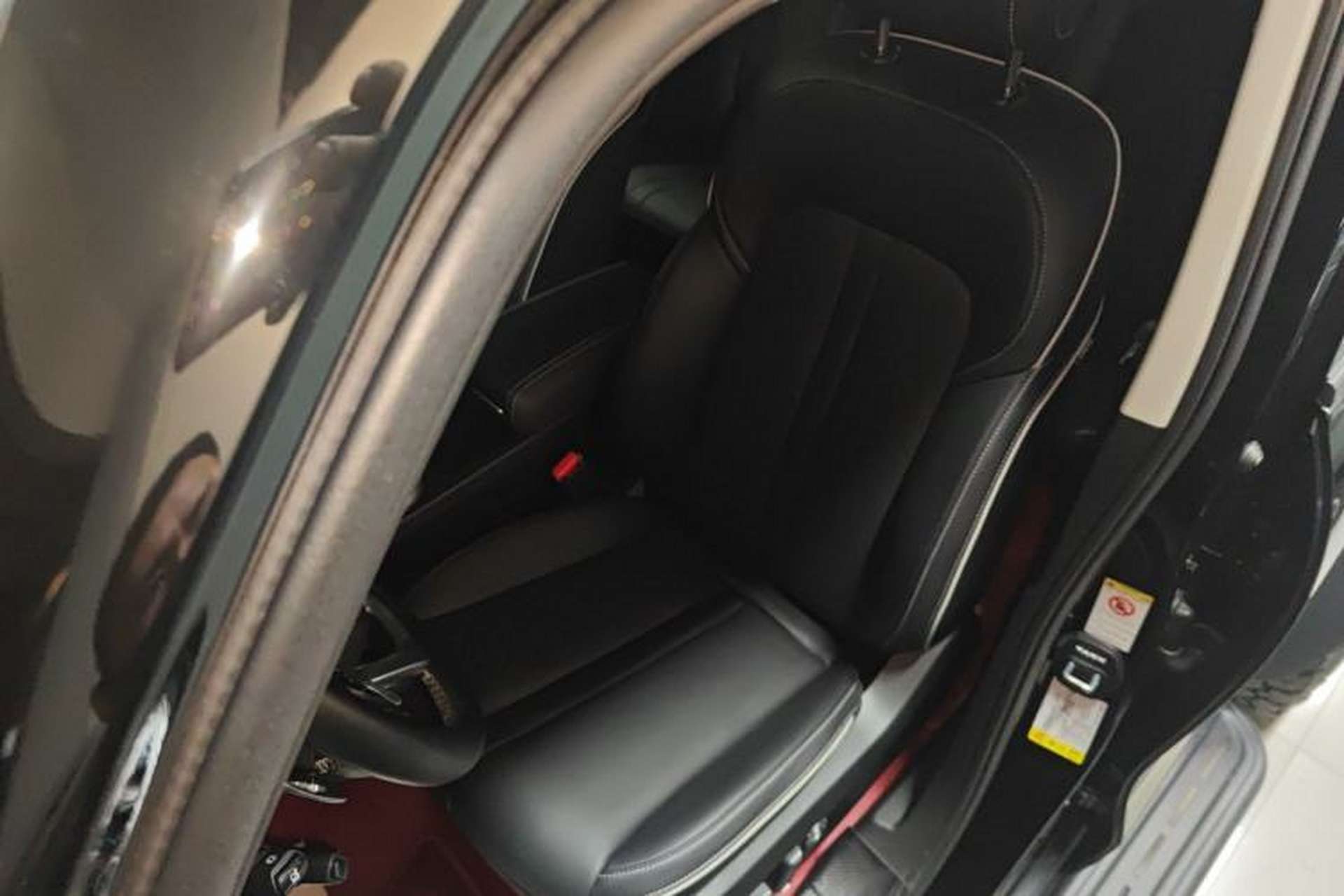 Used Tank 300 2023 2.0T Iron Rider 02 Left Front Seat