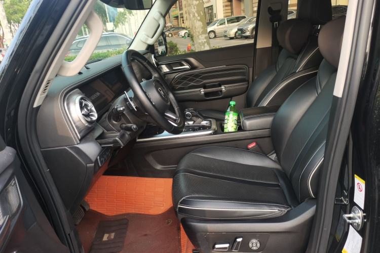 Used Tank 300 2023 City Edition 2.0T—Stylish as Ever Left Front Seat