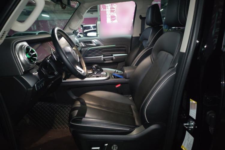 Used Tank 300 2023 City Edition 2.0T—Stylish as Ever Left Front Seat