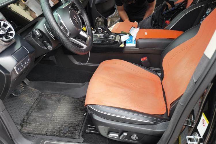 Used Tank 300 2023 Off-Road Edition 2.0T Conqueror Left Front Seat