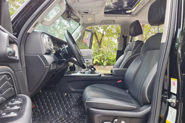 Used Tank 300 2023 City Edition 2.0T—Stylish as Ever Left Front Seat
