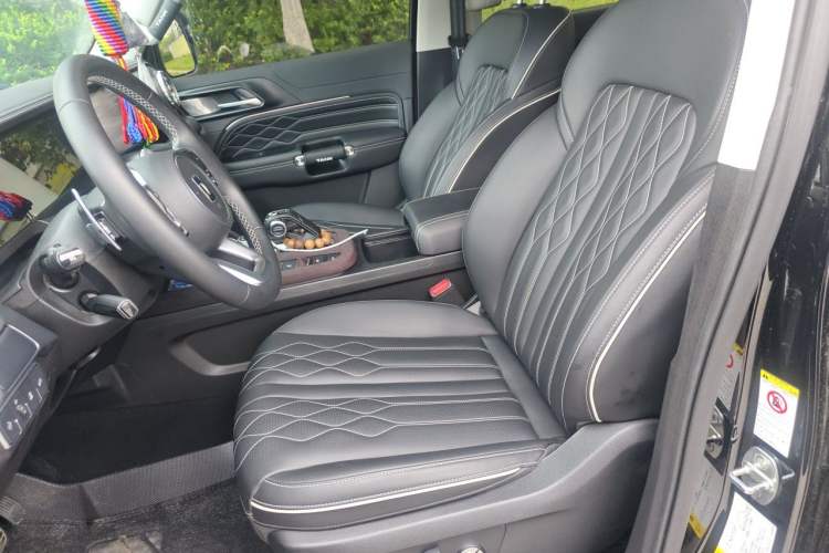 Used Tank 300 2023 Off-Road Edition 2.0T Challenger Left Front Seat