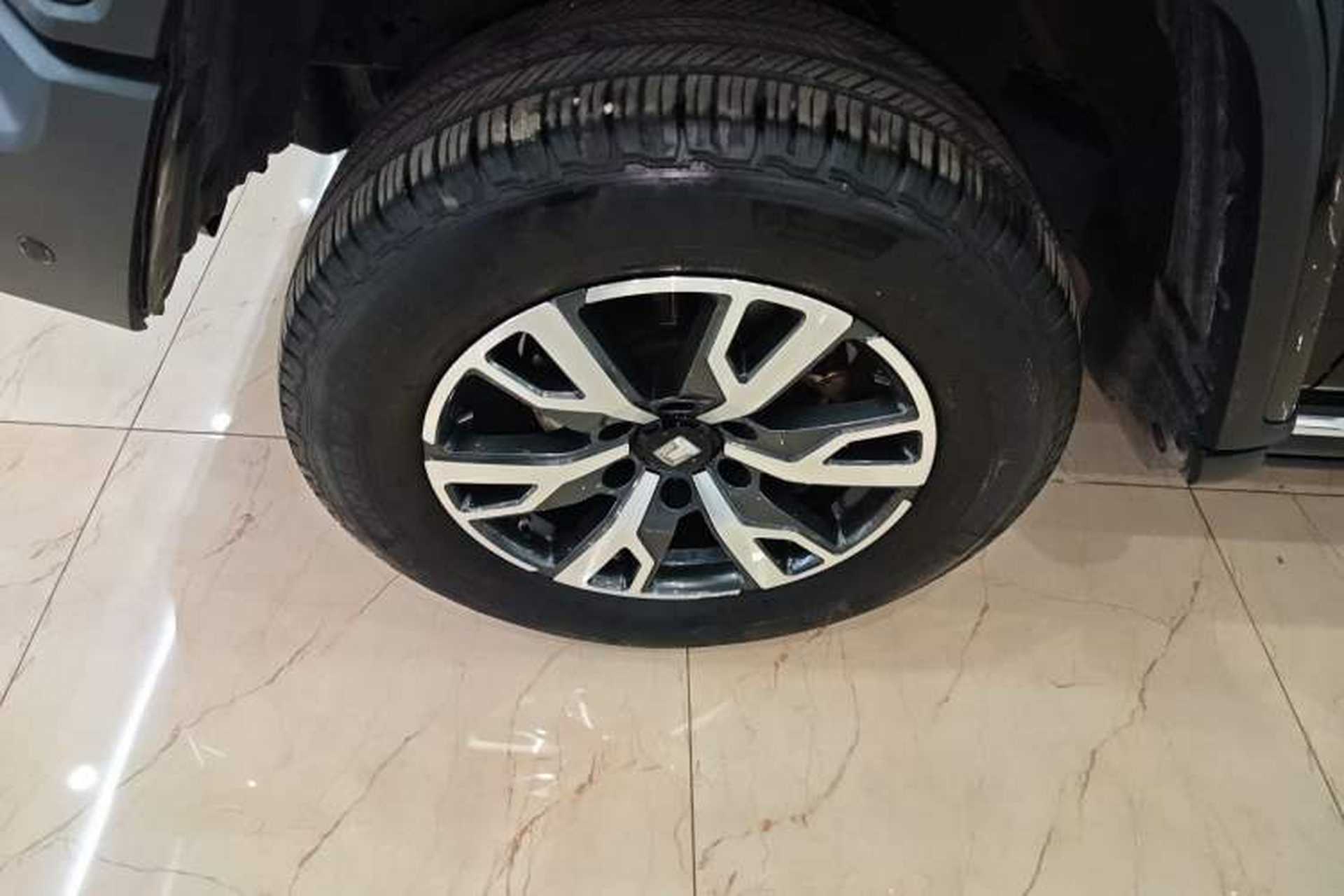 Used Tank 300 2023 City Edition 2.0T My Vision Model Left Front Wheel Hub