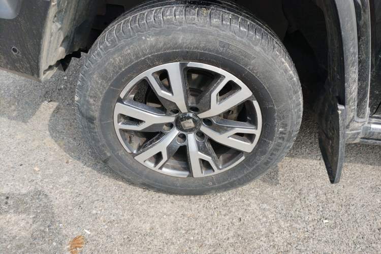 Used Tank 300 2023 City Edition 2.0T—Stylish as Ever Left Front Wheel Hub