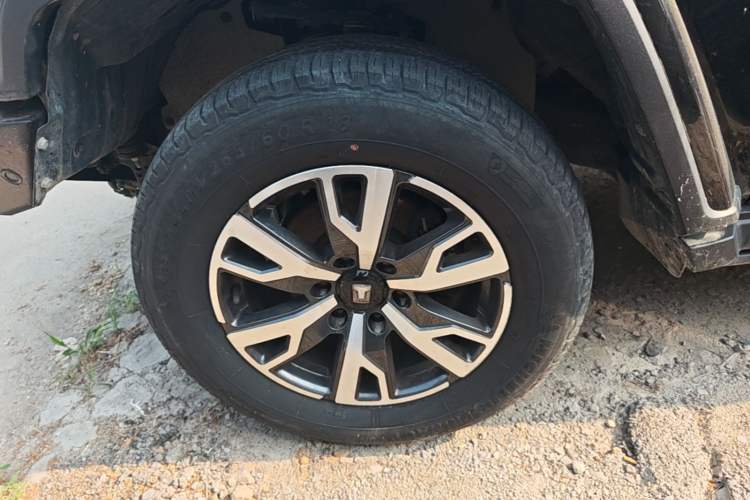 Used Tank 300 2023 City Edition 2.0T—Stylish as Ever Left Front Wheel Hub