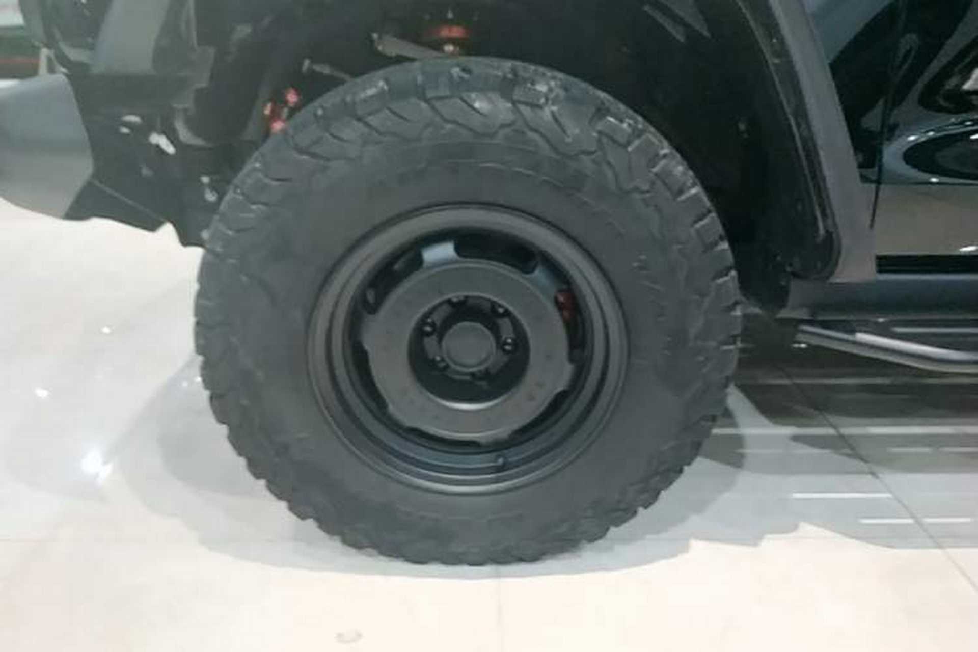 Used Tank 300 2023 2.0T Iron Rider 02 Left Front Wheel Hub