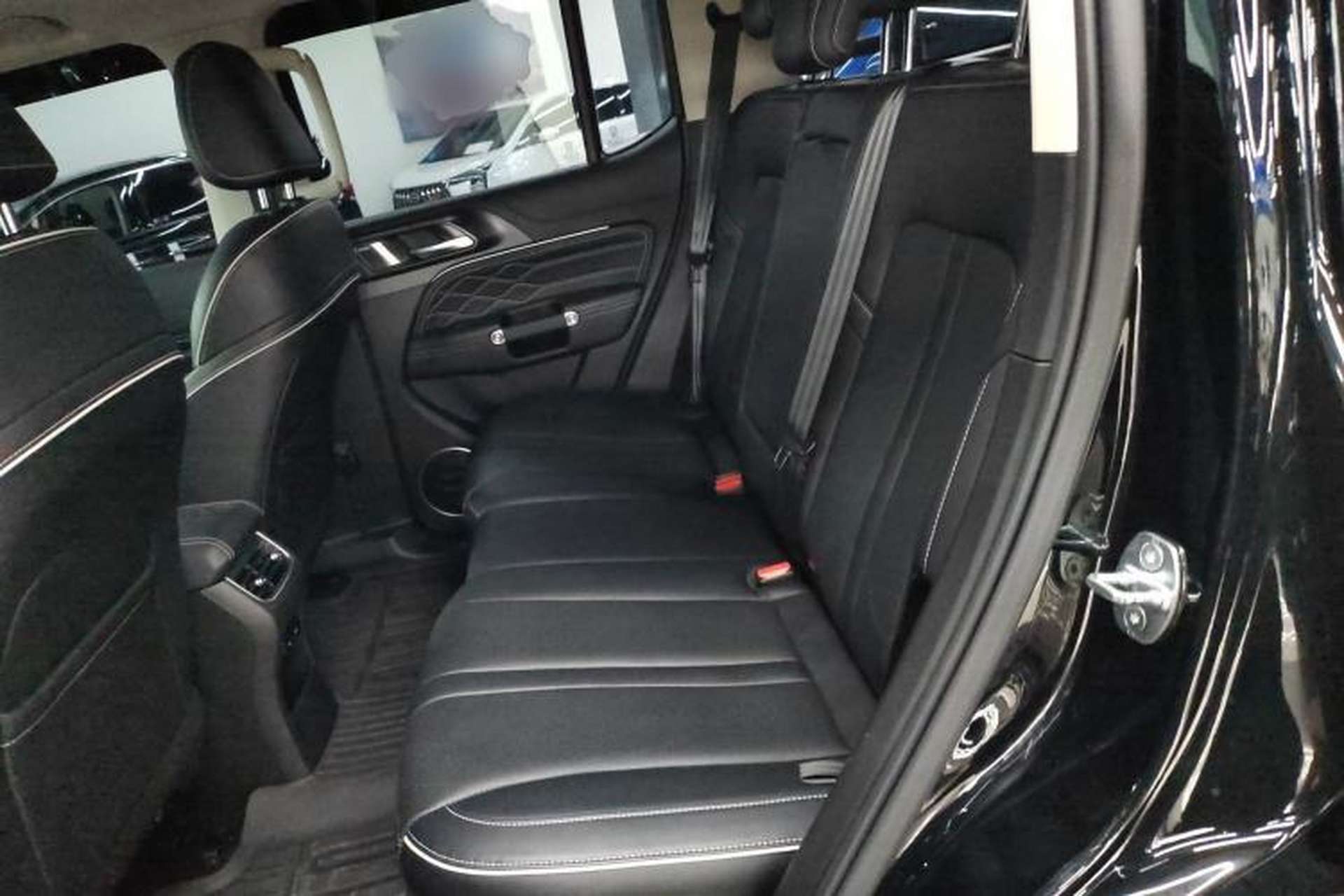 Used Tank 300 2023 2.0T Iron Rider 02 Left Rear Seat