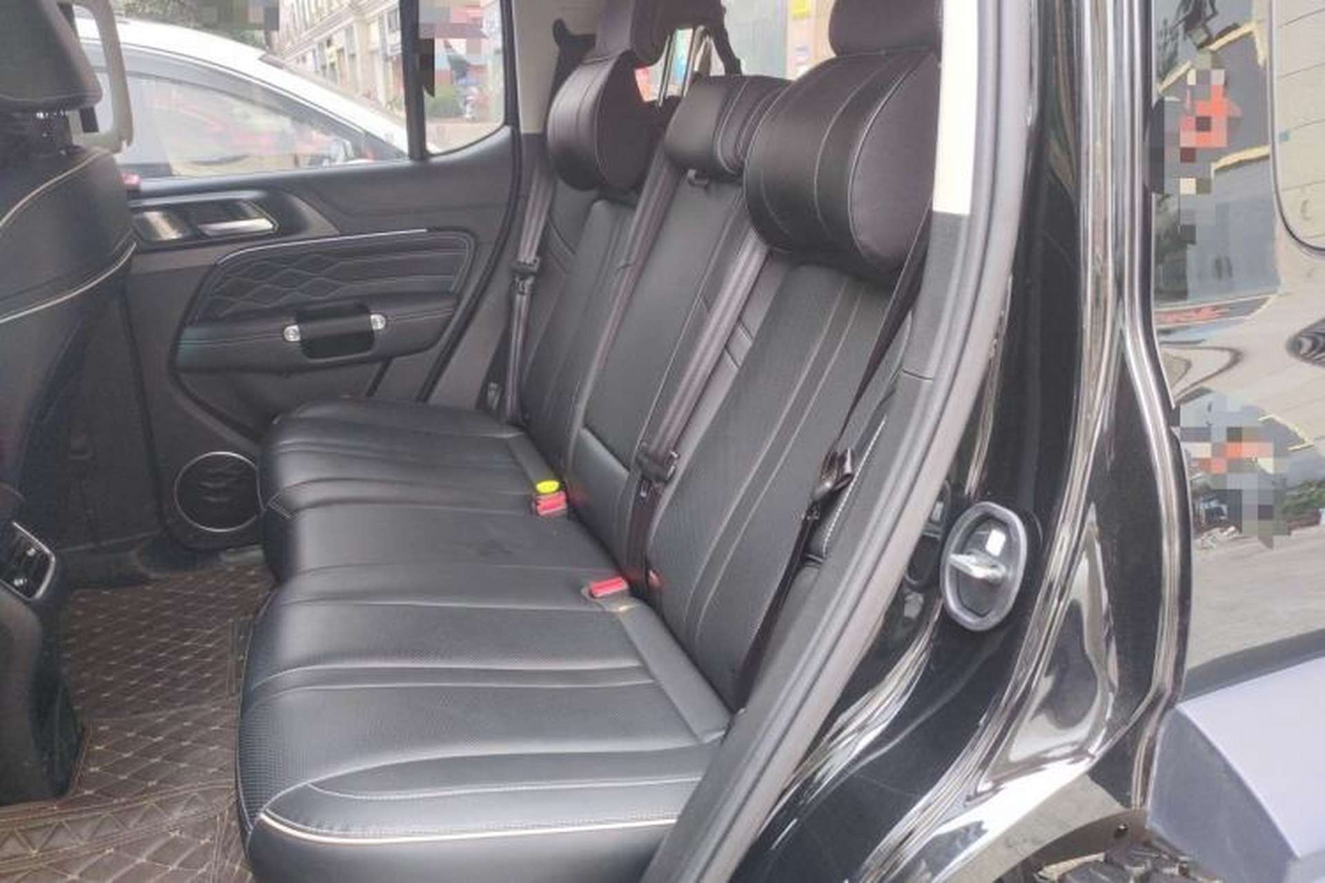 Used Tank 300 2023 2.0T Iron Rider 02 Left Rear Seat