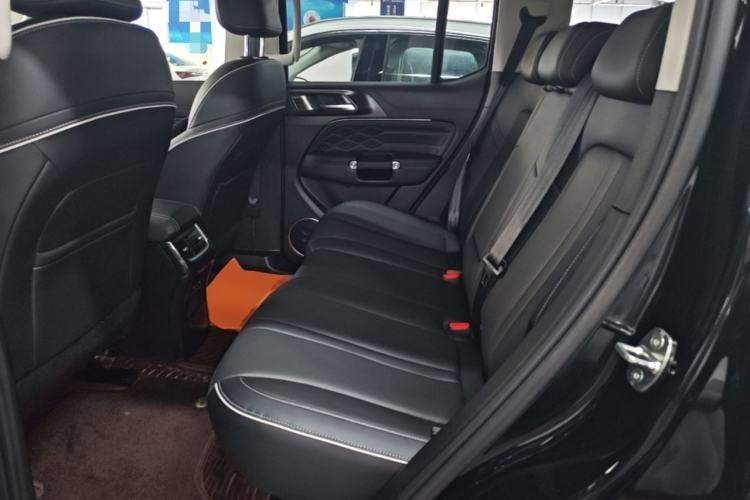 Used Tank 300 2023 City Edition 2.0T—Stylish as Ever Left Rear Seat