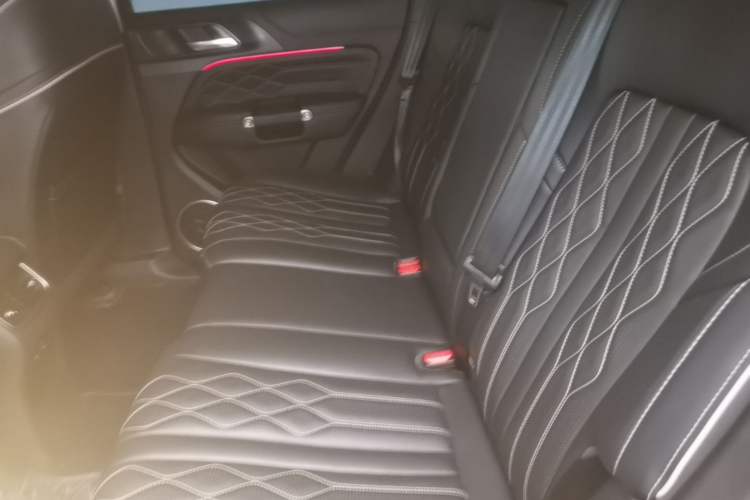 Used Tank 300 2023 Off-Road Edition 2.0T Challenger Left Rear Seat