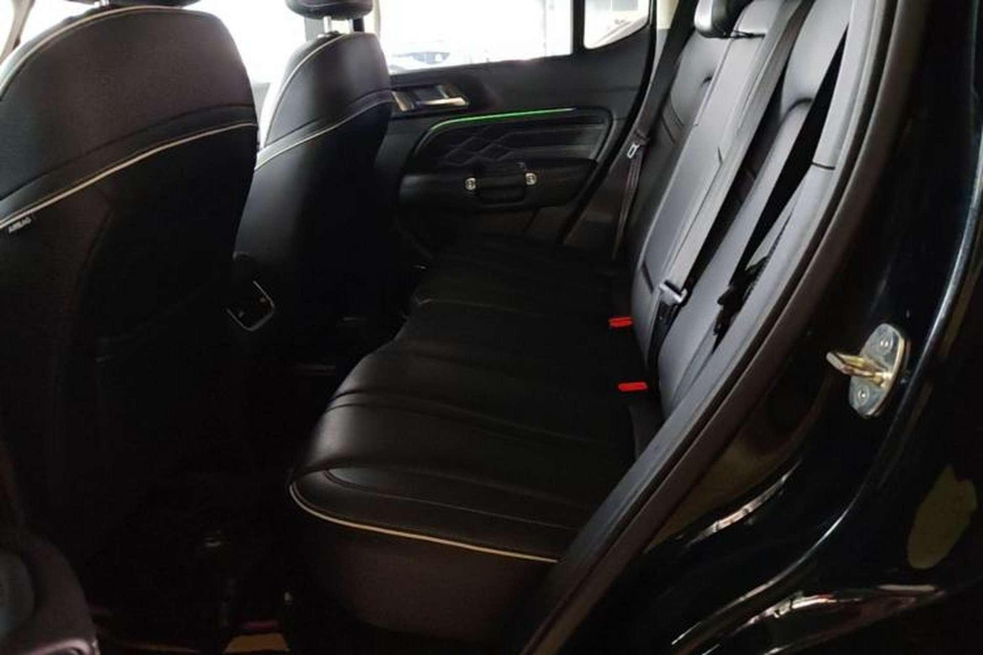 Used Tank 300 2023 Off-Road Edition 2.0T Conqueror Left Rear Seat