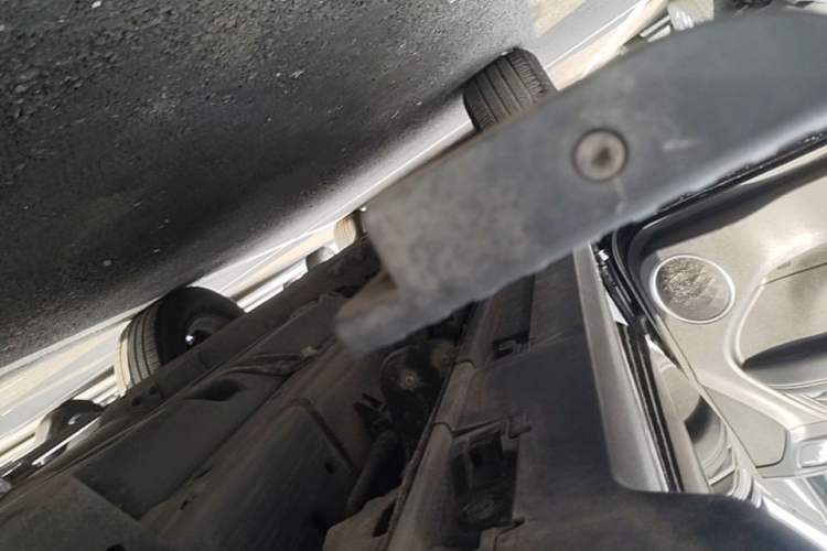 Used Tank 300 2023 City Edition 2.0T—Stylish as Ever Left Side Sill