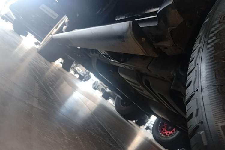 Used Tank 300 2023 City Edition 2.0T—Stylish as Ever Left Side Sill