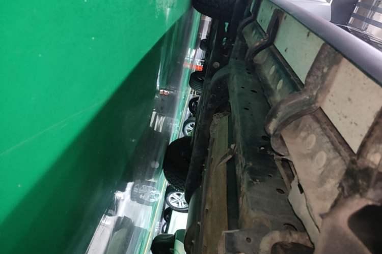 Used Tank 300 2023 Off-Road Edition 2.0T Conqueror Left Side Sill