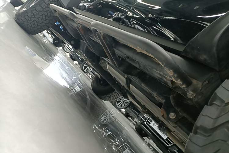 Used Tank 300 2023 2.0T Iron Rider 02 Left Side Sill