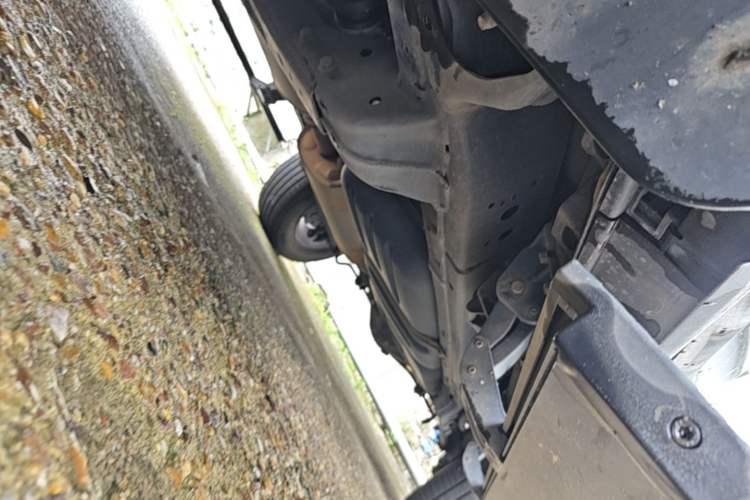 Used Tank 300 2023 City Edition 2.0T—Stylish as Ever Left Side Sill