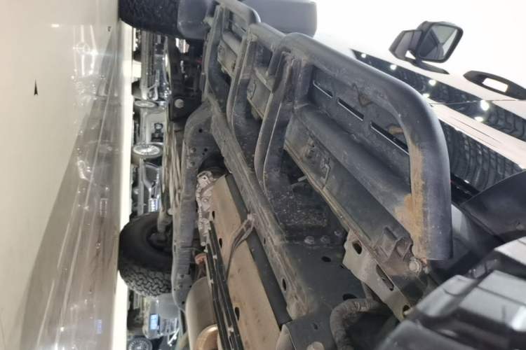 Used Tank 300 2023 2.0T Iron Rider 02 Left Side Sill