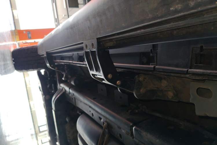 Used Tank 300 2023 City Edition 2.0T—Stylish as Ever Left Side Sill