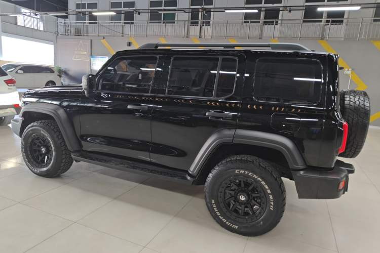 Used Tank 300 2023 Off-Road Edition 2.0T Challenger Left Side