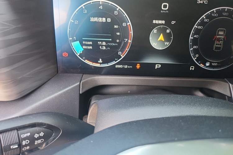 Used Tank 300 2023 City Edition 2.0T—Stylish as Ever Odometer Close Up