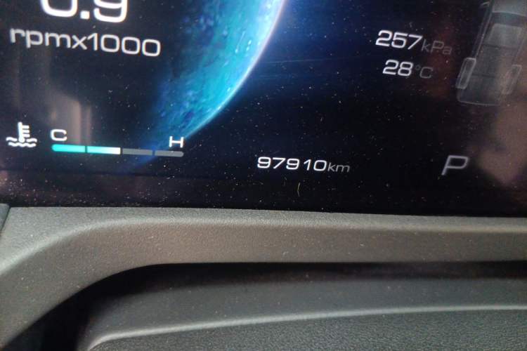 Used Tank 300 2023 City Edition 2.0T—Stylish as Ever Odometer Close Up