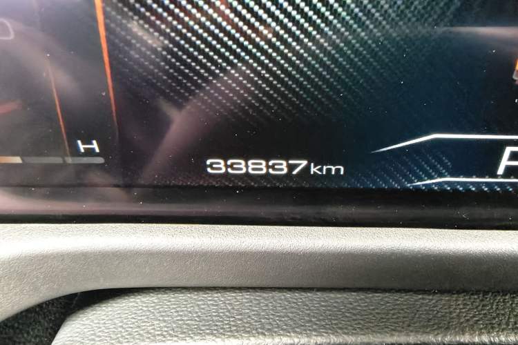 Used Tank 300 2023 City Edition 2.0T—Stylish as Ever Odometer Close Up