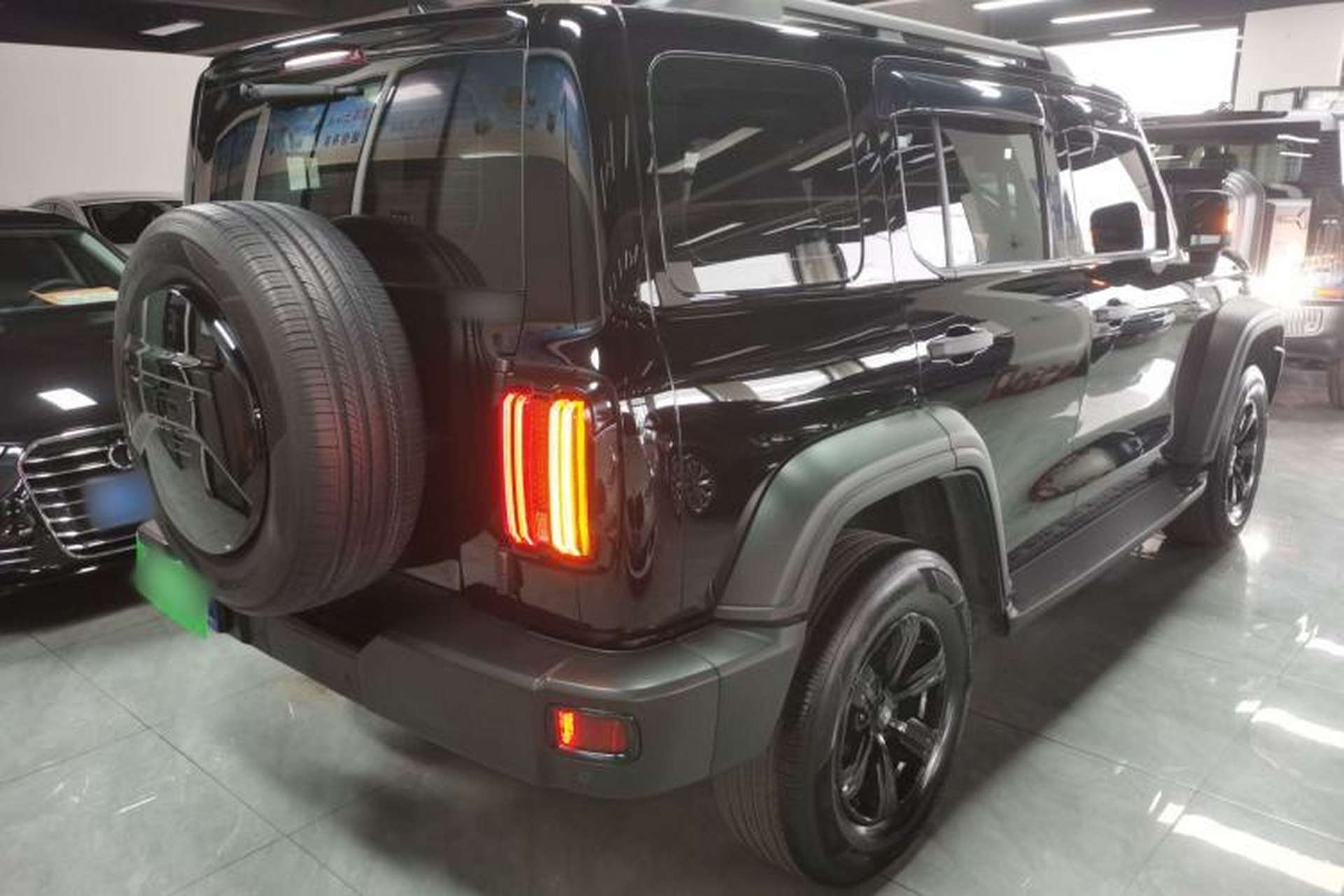 Used Tank 300 2023 Off-Road Edition 2.0T Conqueror Rear Right 45 Deg