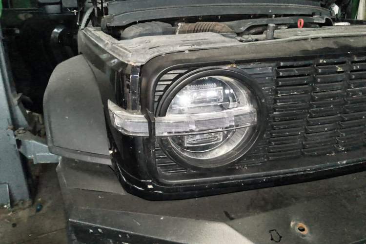 Used Tank 300 2023 Off-Road Edition 2.0T Conqueror Right Front Headlight