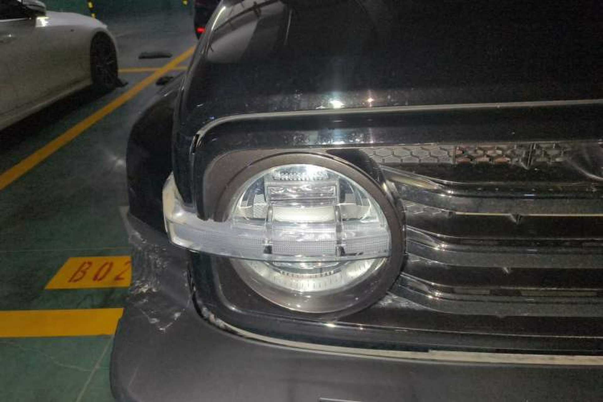 Used Tank 300 2023 City Edition 2.0T—Stylish as Ever Right Front Headlight