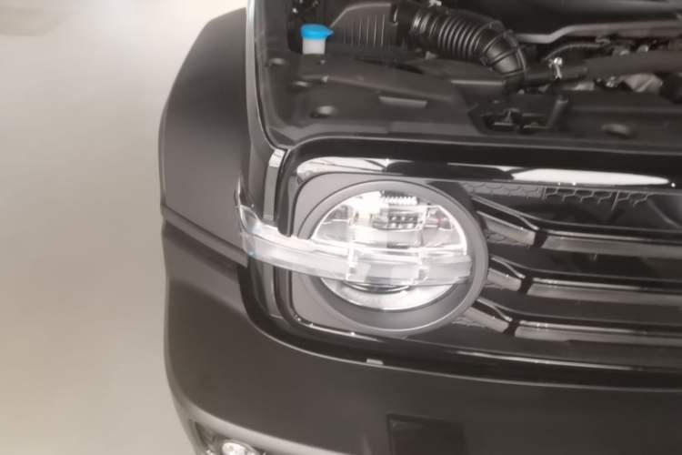 Used Tank 300 2023 Off-Road Edition 2.0T Challenger Right Front Headlight