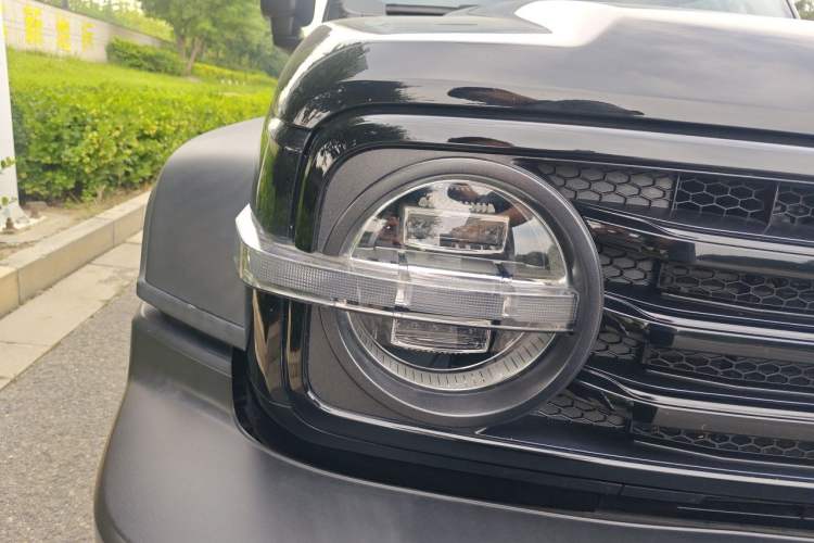 Used Tank 300 2023 Off-Road Edition 2.0T Challenger Right Front Headlight