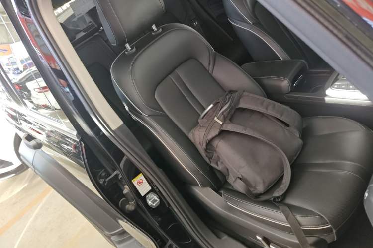 Used Tank 300 2023 Off-Road Edition 2.0T Conqueror Right Front Seat
