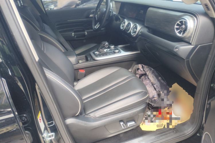 Used Tank 300 2023 City Edition 2.0T—Stylish as Ever Right Front Seat