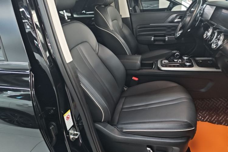 Used Tank 300 2023 City Edition 2.0T—Stylish as Ever Right Front Seat