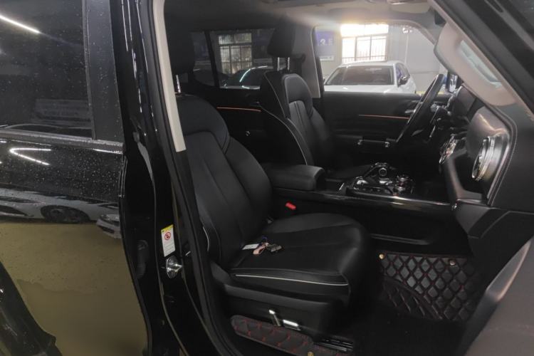 Used Tank 300 2023 City Edition 2.0T—Stylish as Ever Right Front Seat