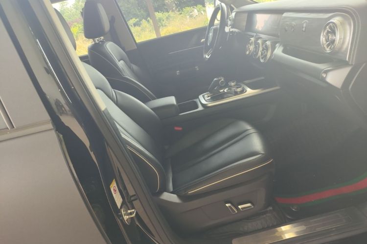 Used Tank 300 2023 City Edition 2.0T—Stylish as Ever Right Front Seat