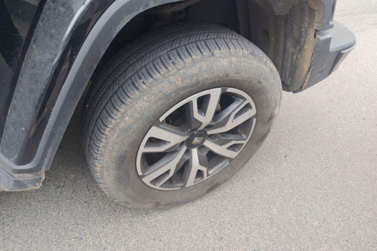 Used Tank 300 2023 City Edition 2.0T—Stylish as Ever Right Front Wheel Hub