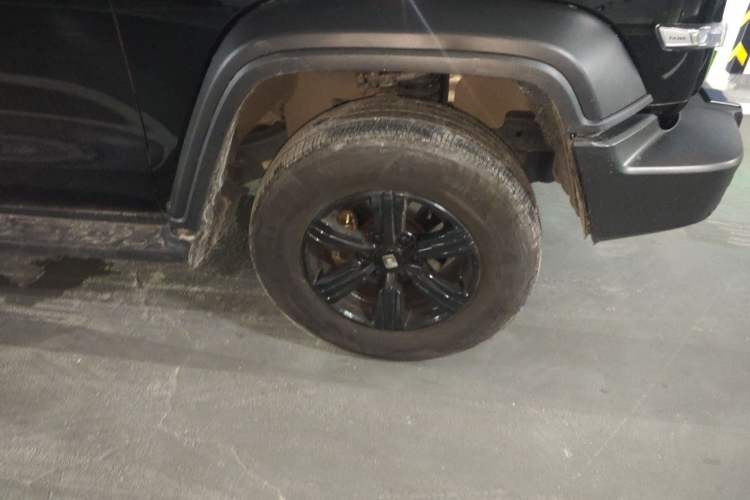 Used Tank 300 2023 Off-Road Edition 2.0T Challenger Right Front Wheel Hub