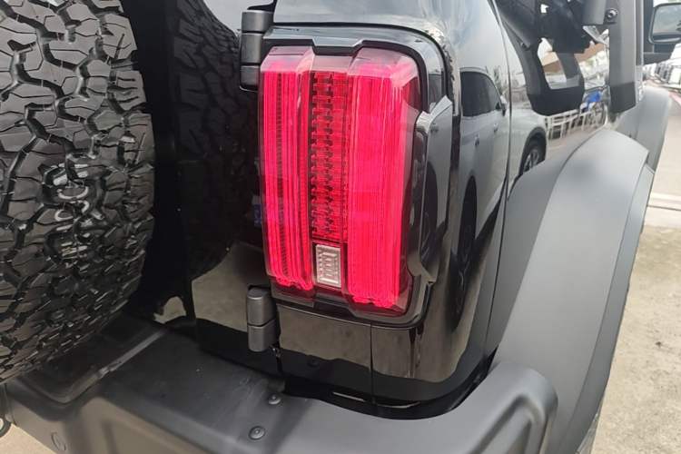 Used Tank 300 2023 2.0T Iron Rider 02 Right Rear Taillight