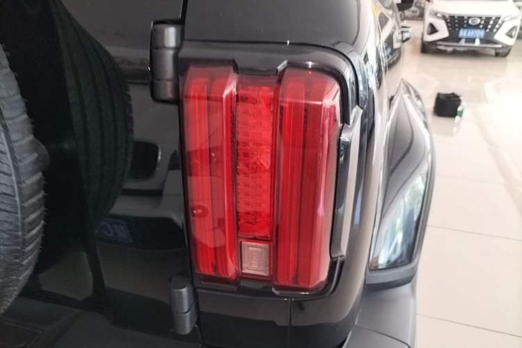 Used Tank 300 2023 City Edition 2.0T—Stylish as Ever Right Rear Taillight